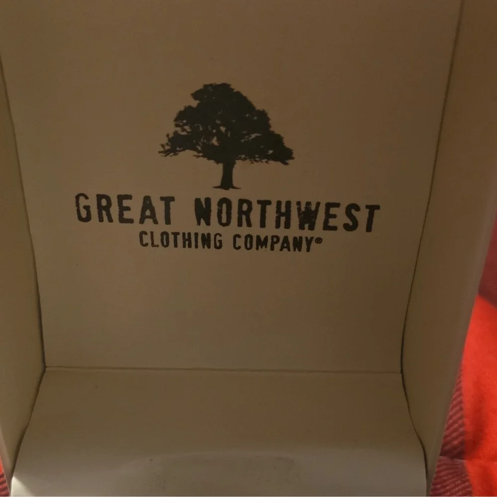 Great Northwest Clothing Company Men's Quartz 24-Hour Silver Dial Watch w/ Box